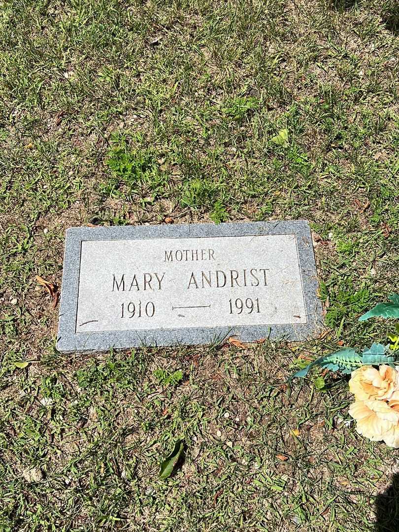 Mary Andrist's grave. Photo 3