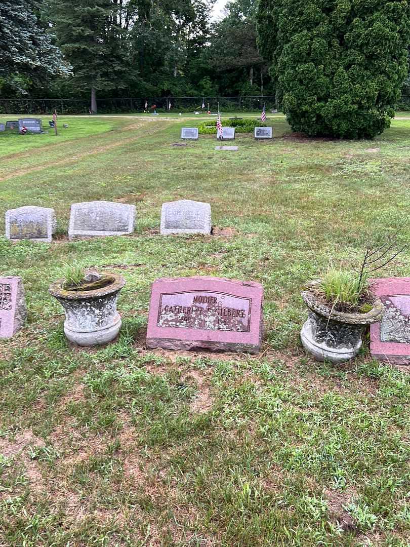 Catherine Gilbert's grave. Photo 2