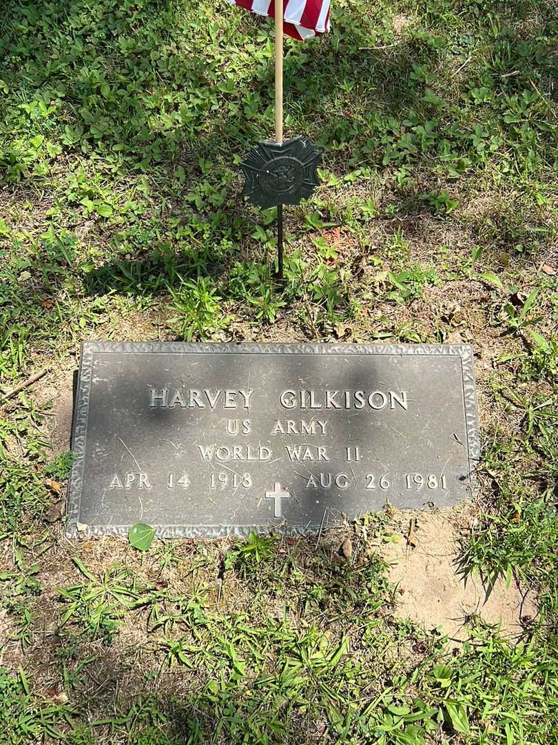 Harvey Gilkison's grave. Photo 1