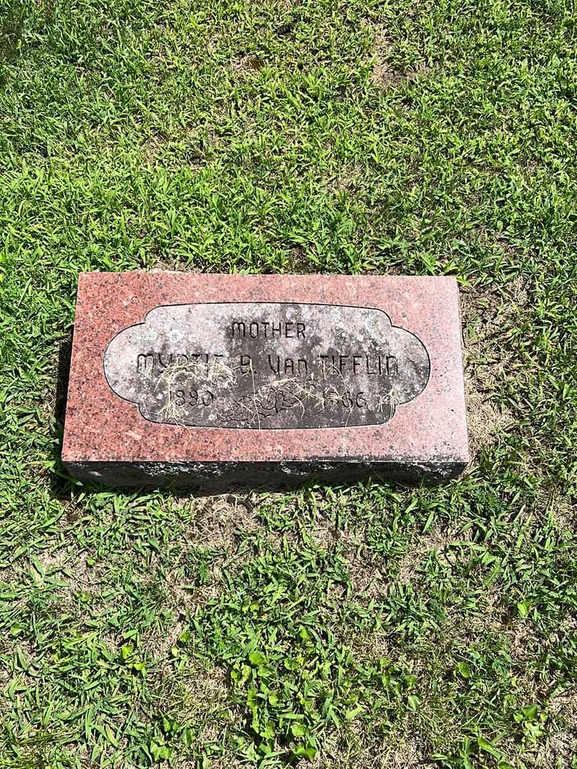 Myrtie B. Van Tifflin's grave. Photo 1