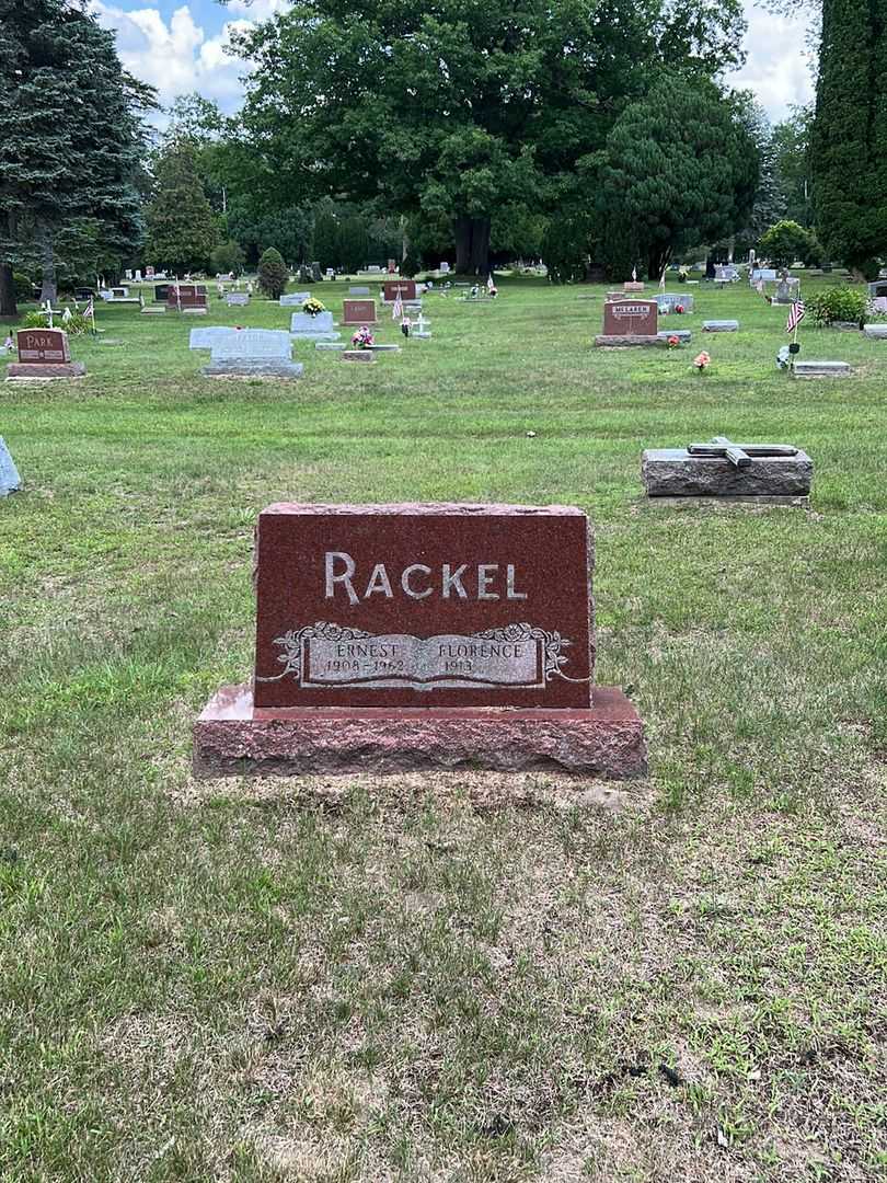 Ernest Rackel's grave. Photo 2