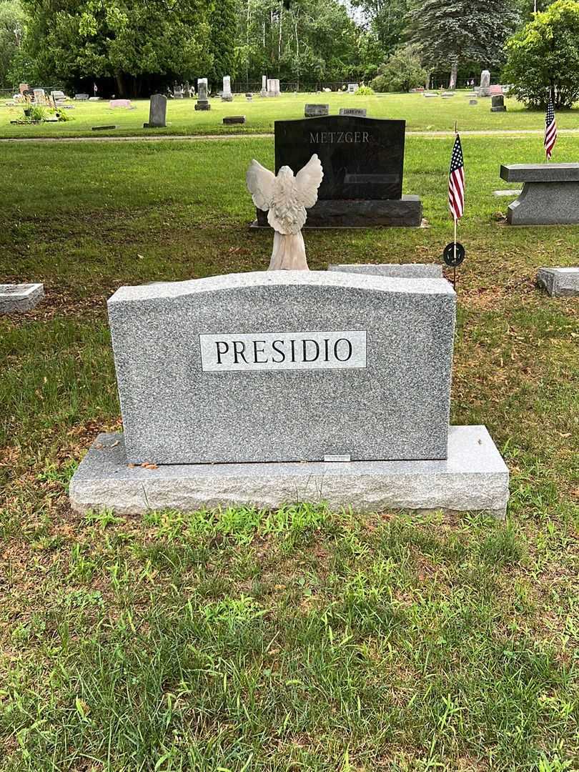 Anthony Cabose's grave. Photo 1