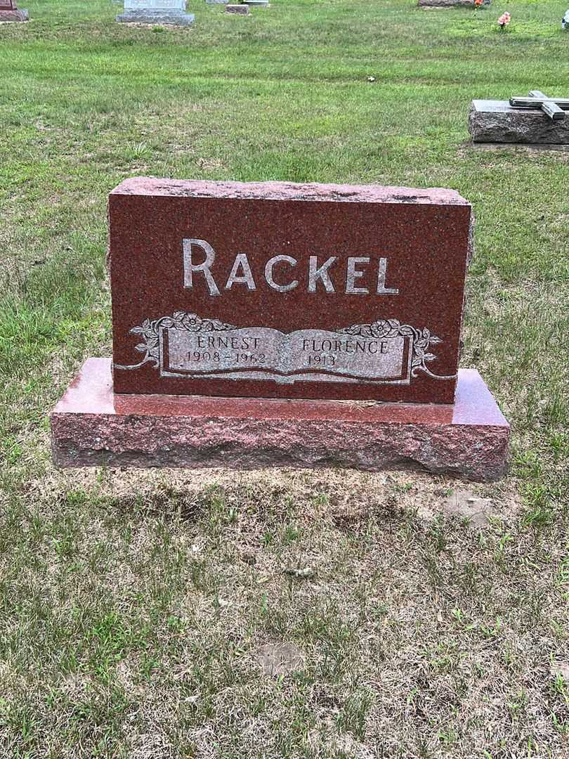 Ernest Rackel's grave. Photo 1
