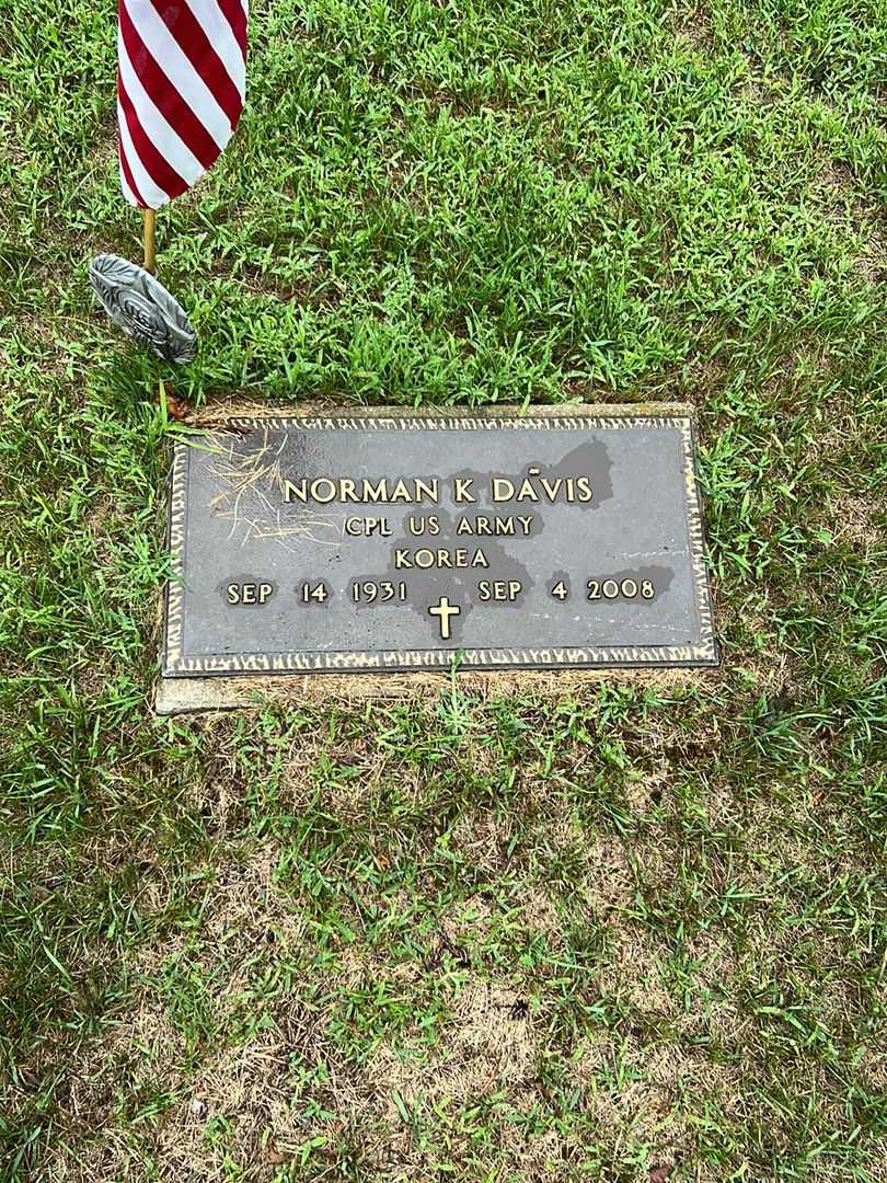 Norman K. Davis's grave. Photo 3