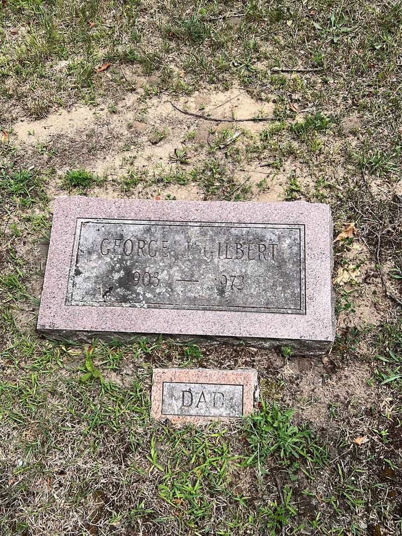 Jeanette G. Gilbert's grave. Photo 4