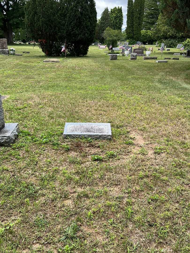 Shirley D. Malosh's grave. Photo 2