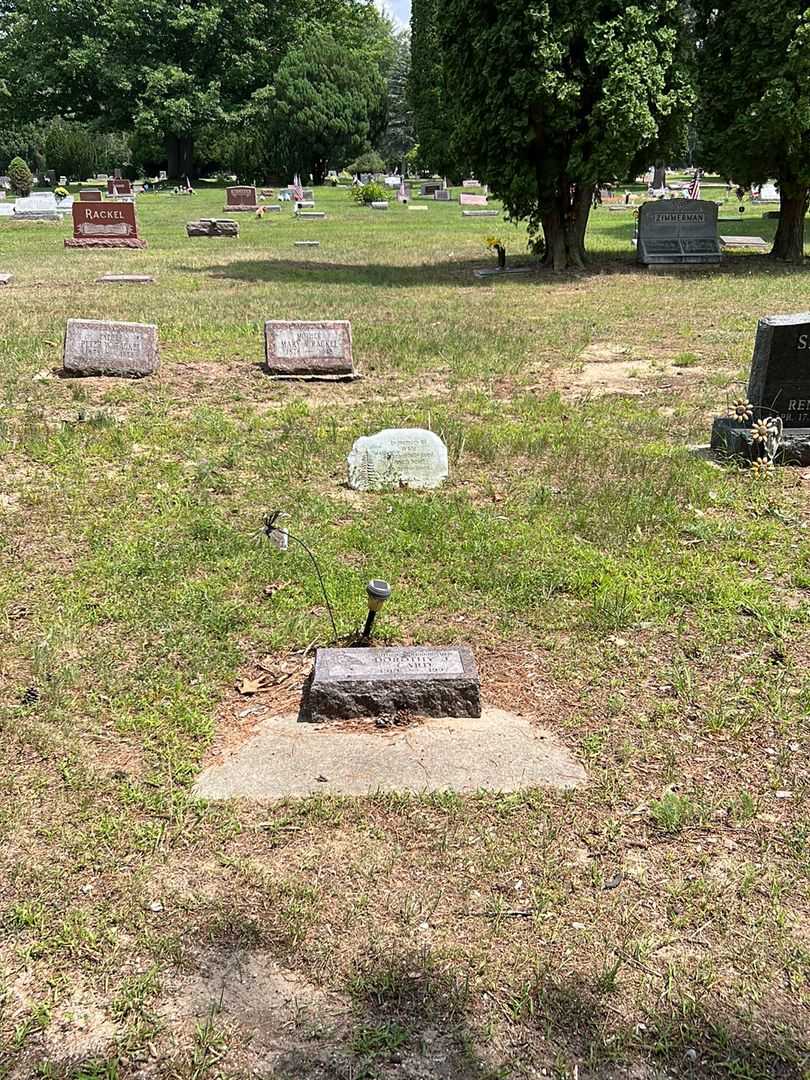 Dorothy J. Card's grave. Photo 2