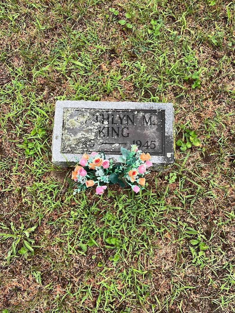 Cathlyn M. King's grave. Photo 1