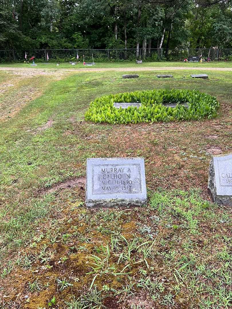 Murray A. Calhoun's grave. Photo 2
