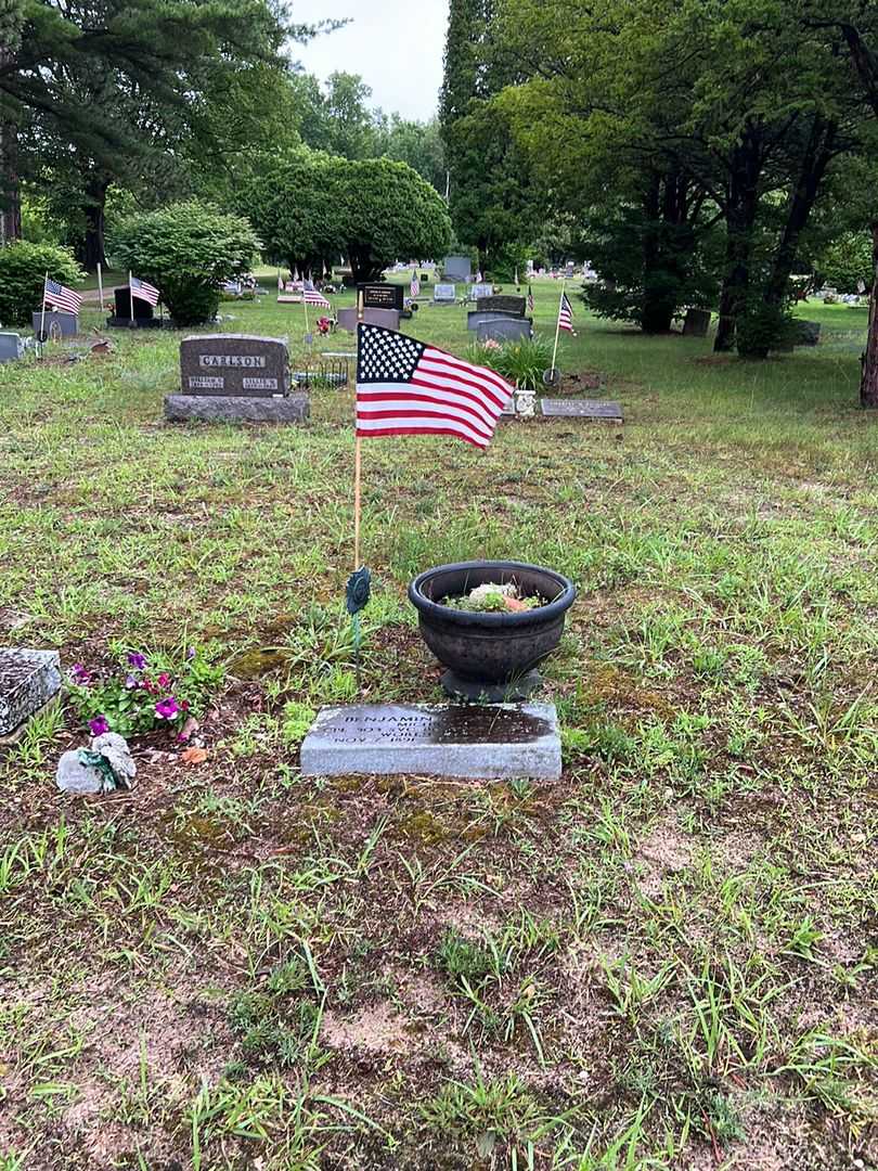 Benjamin C. Gebert's grave. Photo 2