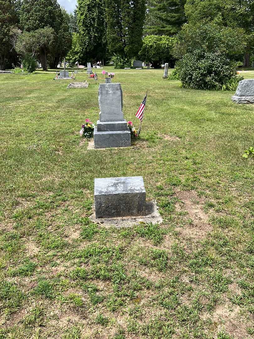 Robert L. Teboe's grave. Photo 2