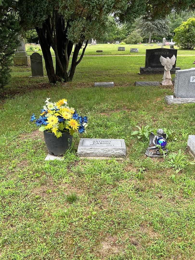 Anthony Cabose's grave. Photo 2