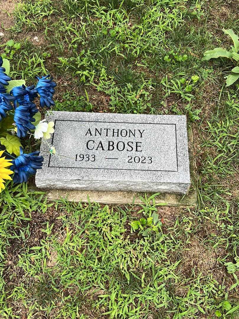 Anthony Cabose's grave. Photo 3