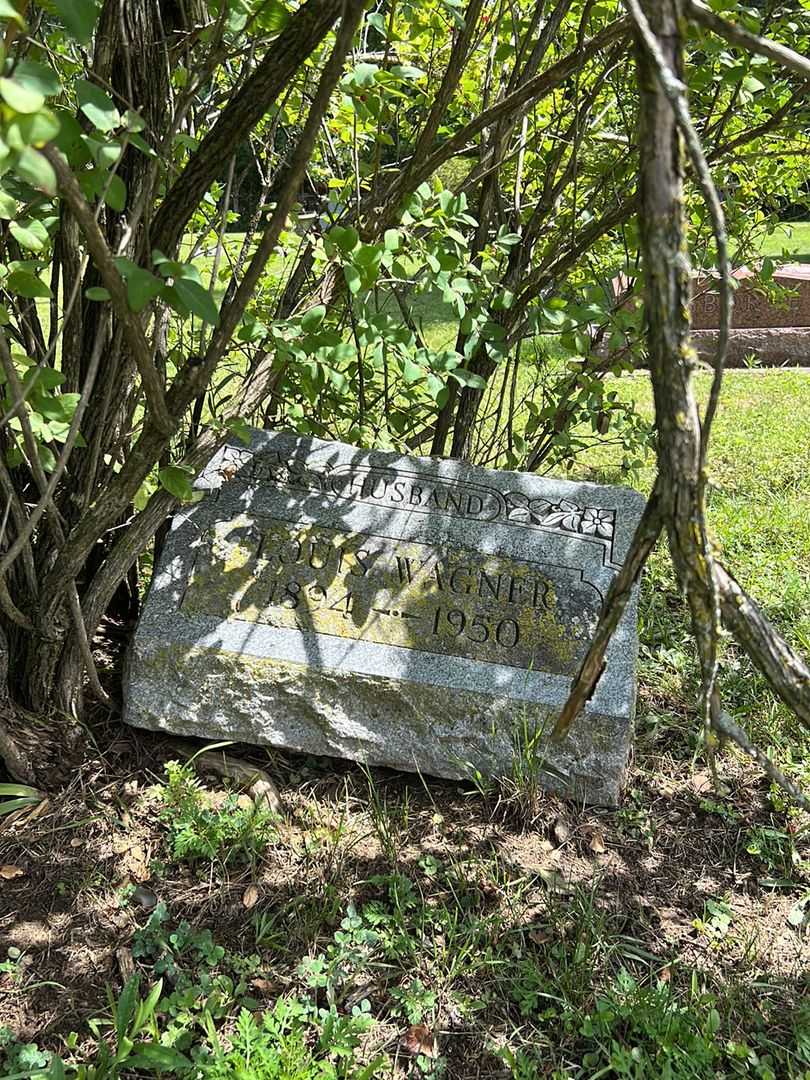 Louis Wagner's grave. Photo 1