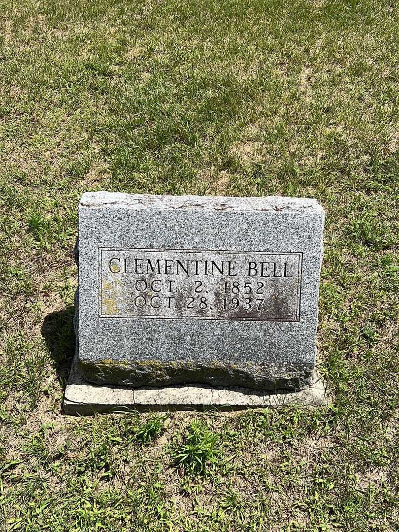Clementine Bell's grave. Photo 3