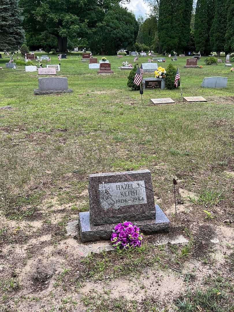 Hazel J. Keith's grave. Photo 2
