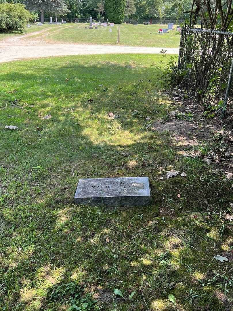Maud I. Tear's grave. Photo 2