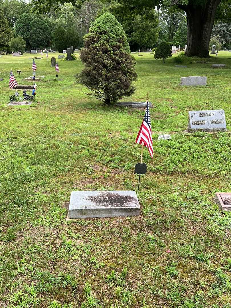 Talcott R. Reader Fourth's grave. Photo 2