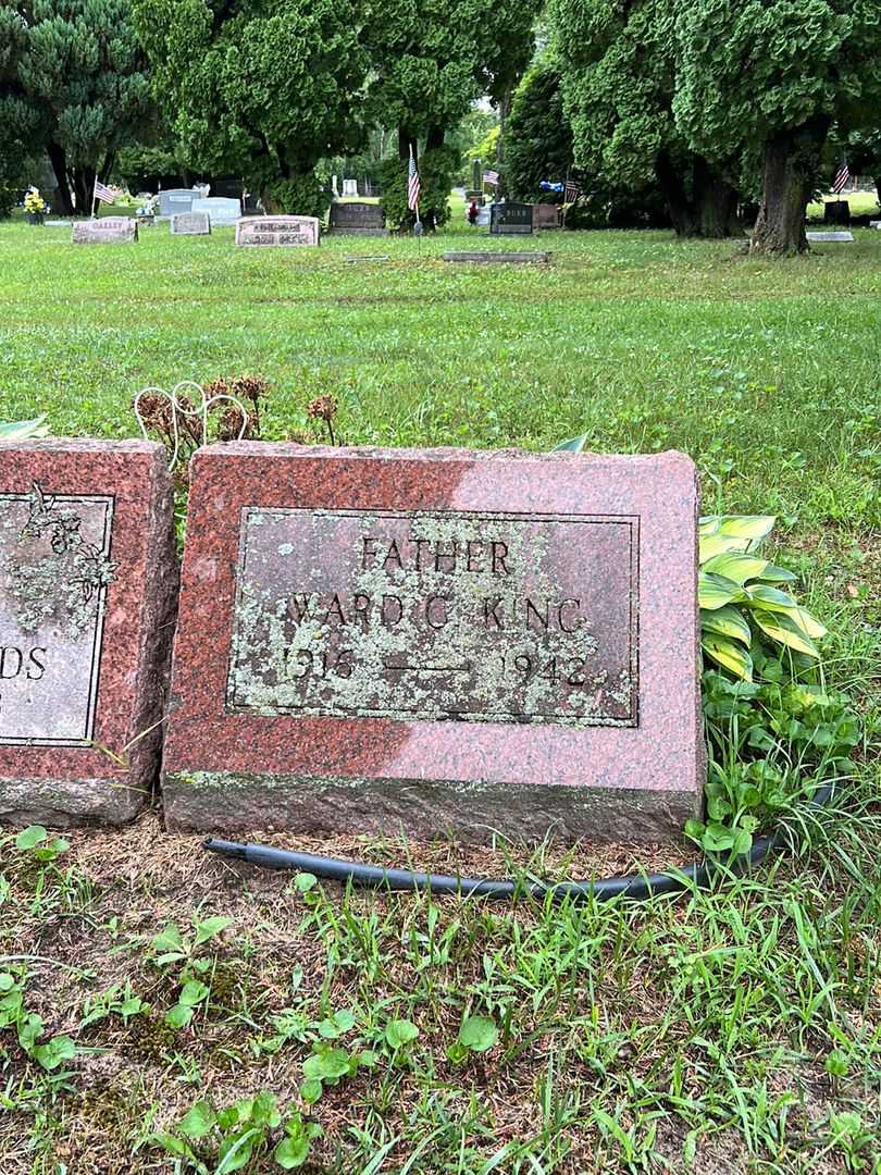 Ward C. King's grave. Photo 1