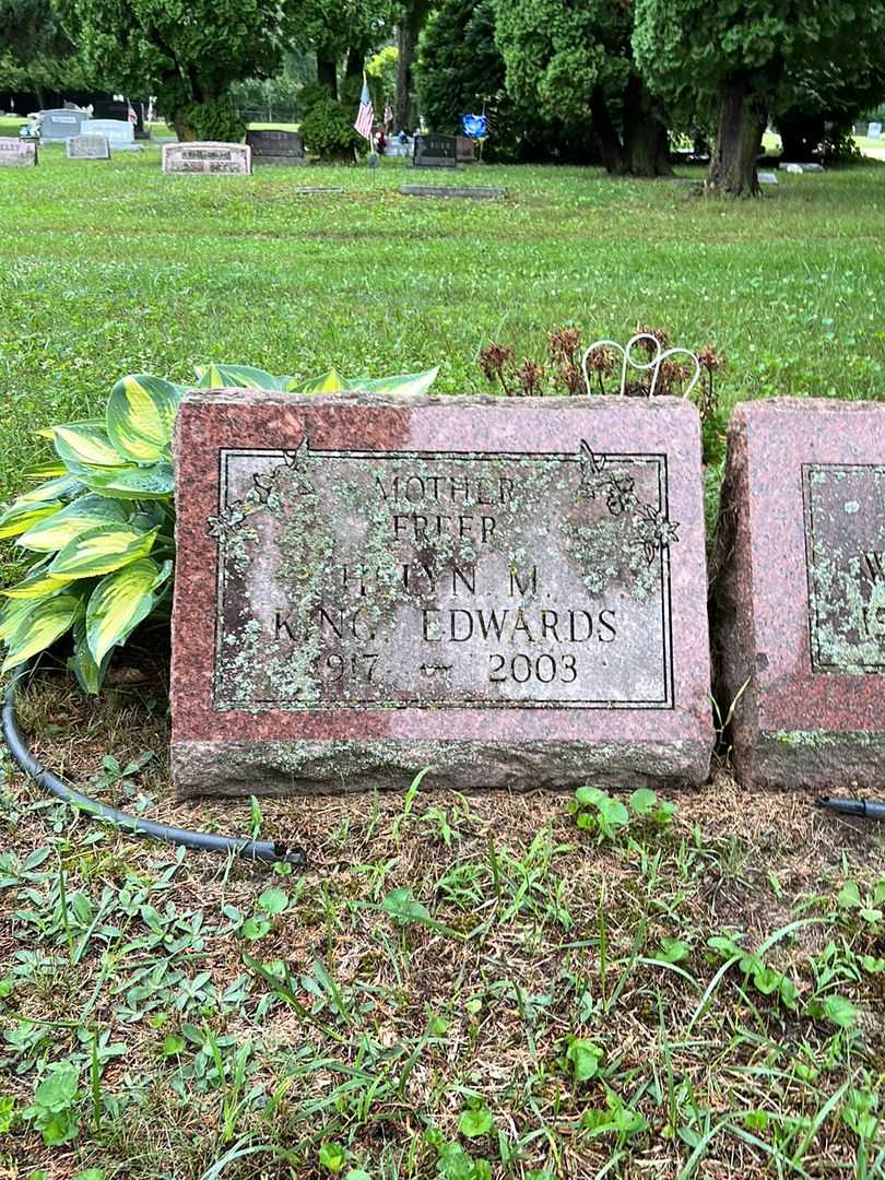 Helyn M. King Edwards's grave. Photo 1