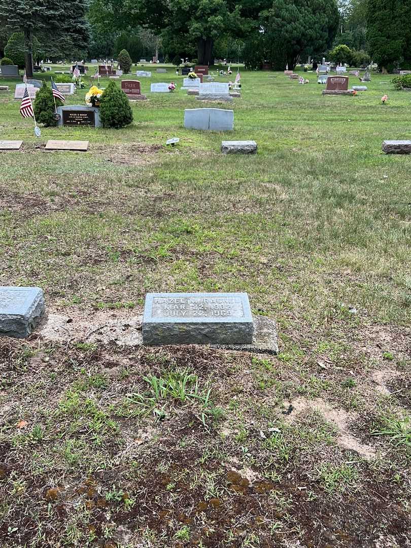 Hazel M. Rackel's grave. Photo 2