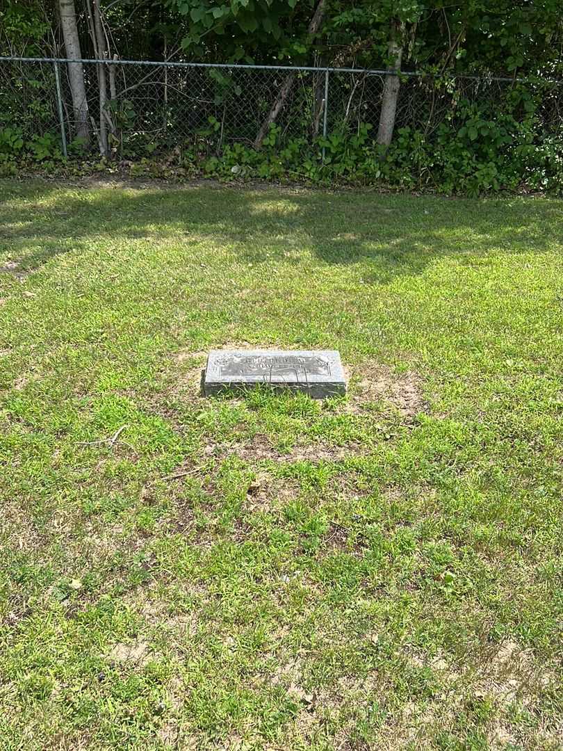 Gertrude M. Schweitzer's grave. Photo 2
