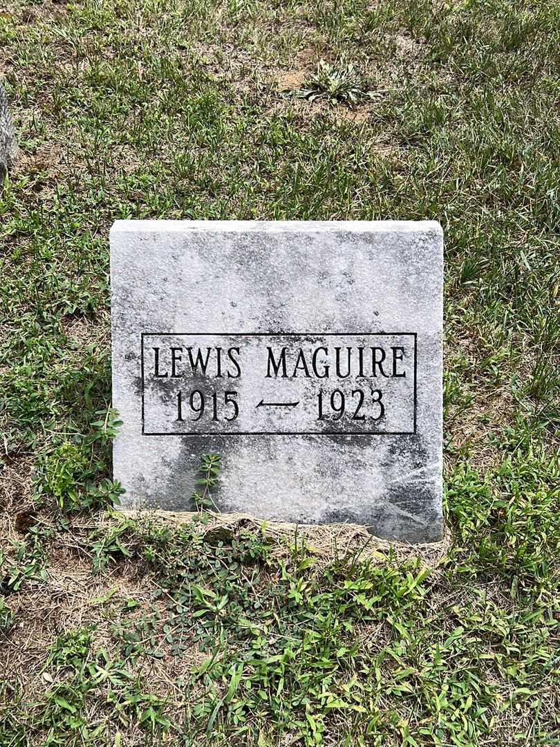 Lewis Maguire's grave. Photo 3