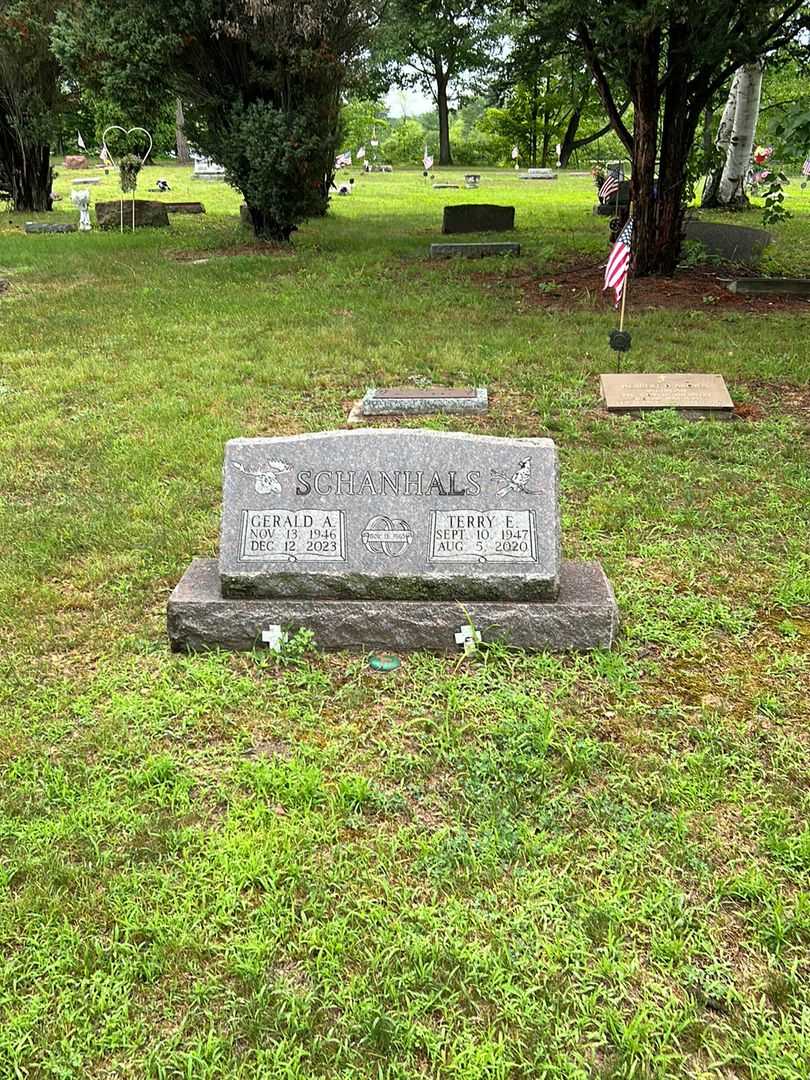 Terry E. Schanhals's grave. Photo 2