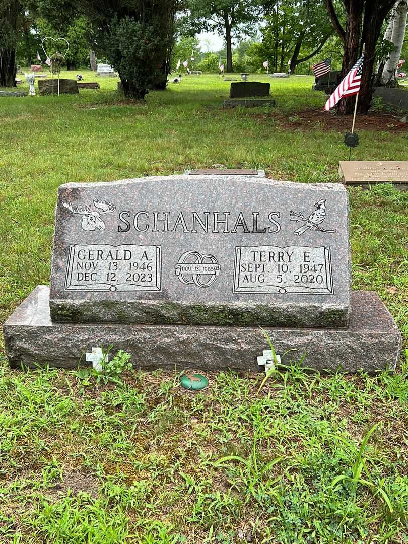 Terry E. Schanhals's grave. Photo 1