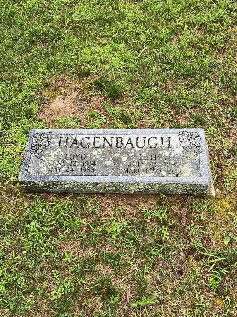 Letha Hagenbaugh's grave. Photo 1
