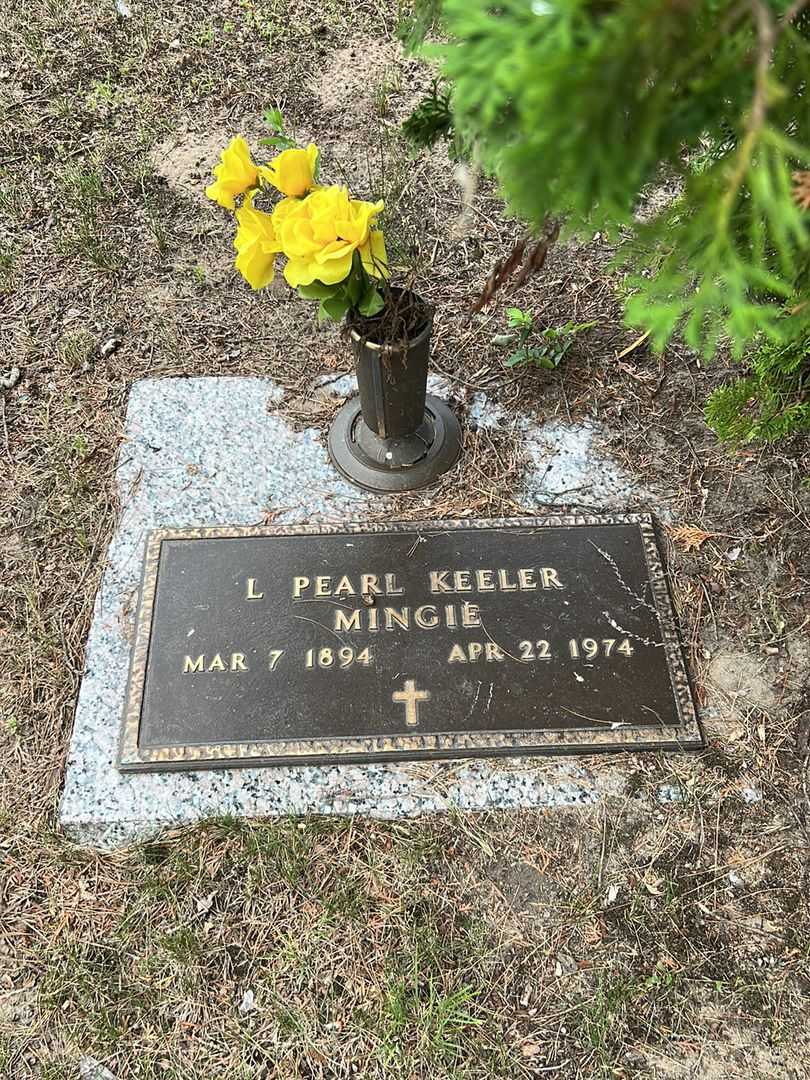 L. Pearl Keeler Mingie's grave. Photo 1