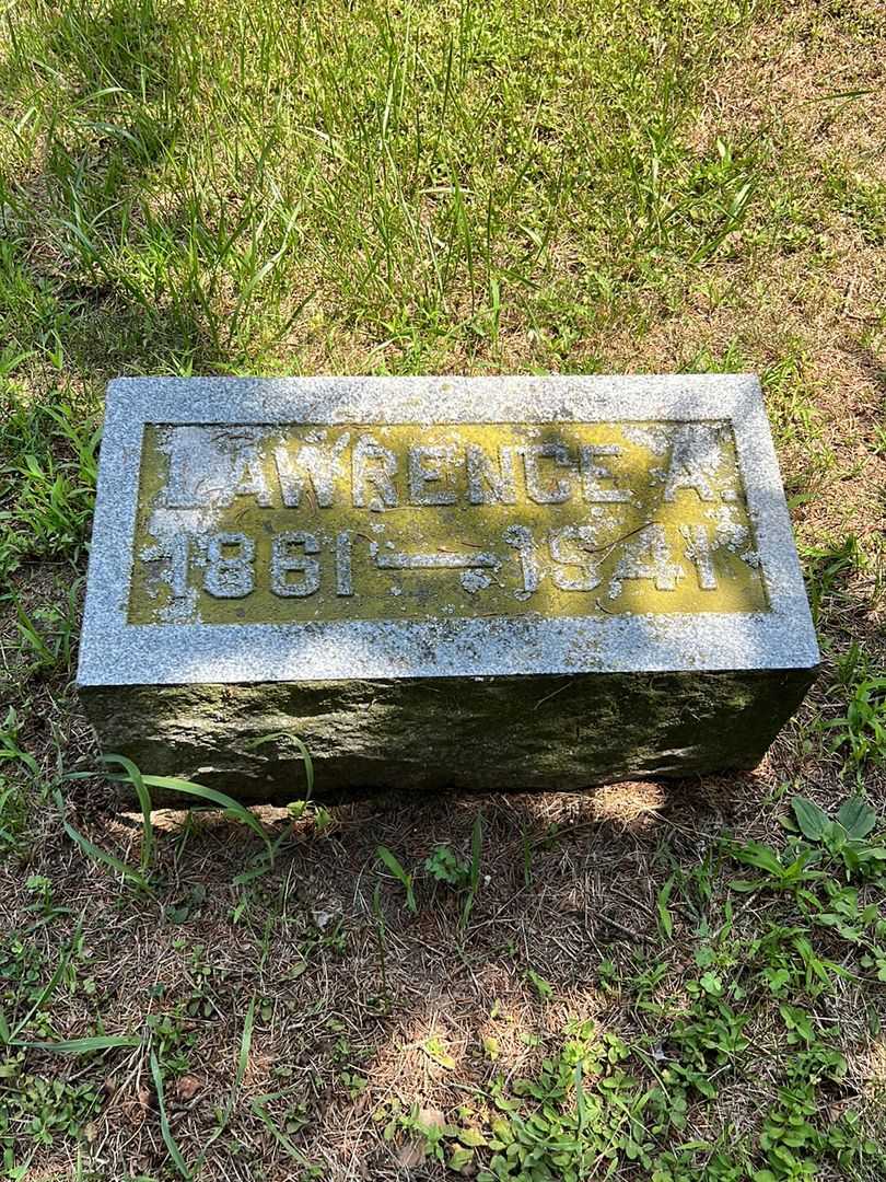 Lawrence A. Calhoun's grave. Photo 3