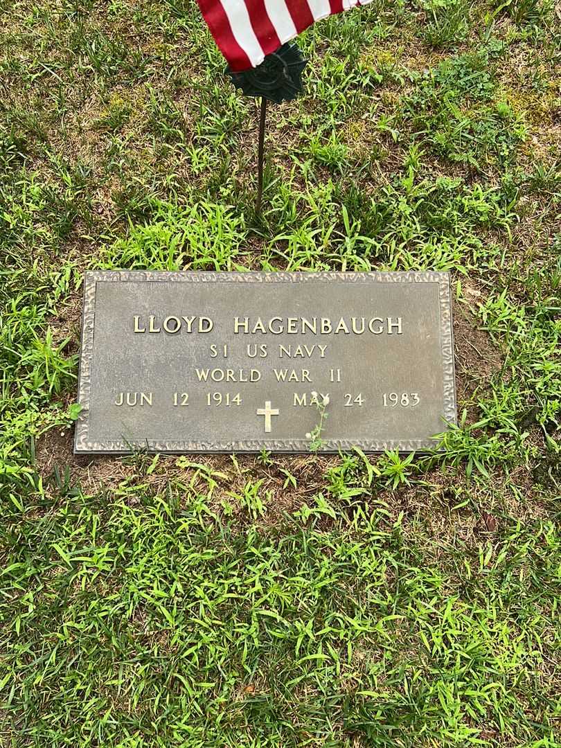 Lloyd Hagenbaugh's grave. Photo 3
