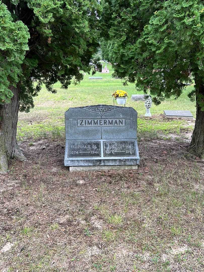 Hannah M. Zimmerman's grave. Photo 2