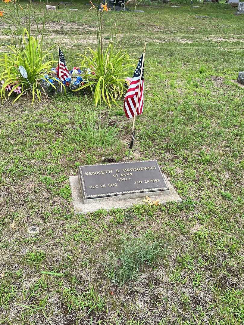 Kenneth R. Okoniewski's grave. Photo 2