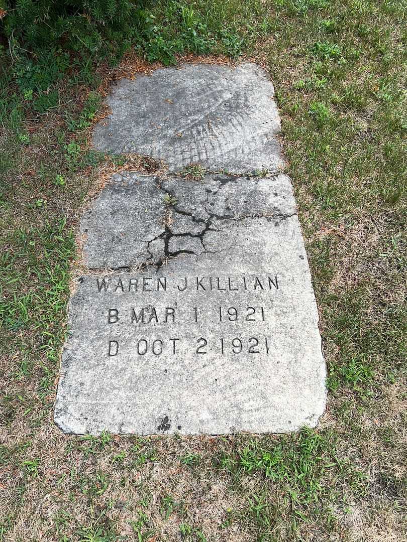 Waren J. Killian's grave. Photo 1