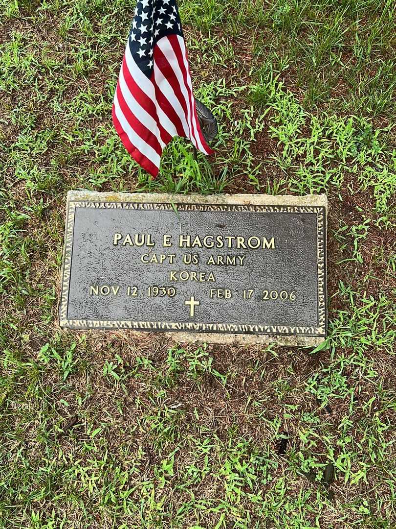 Paul E. Hagstrom's grave. Photo 3