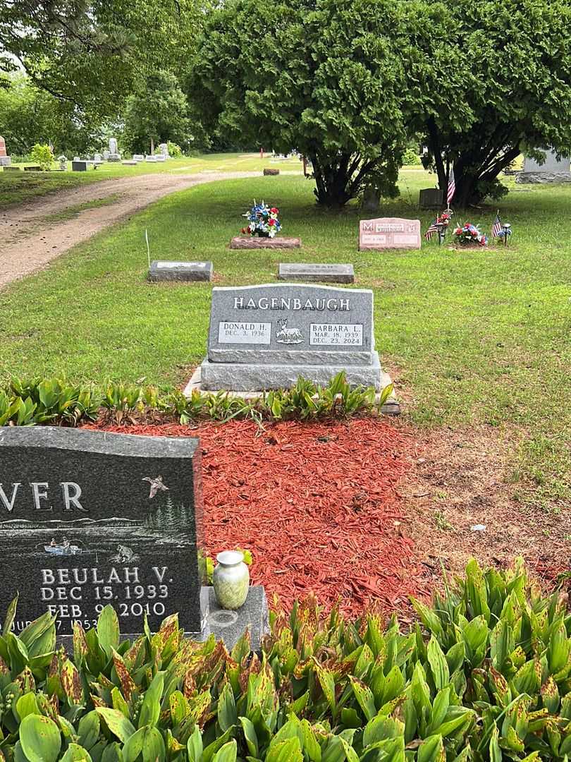 Barbara L. Hagenbaugh's grave. Photo 2