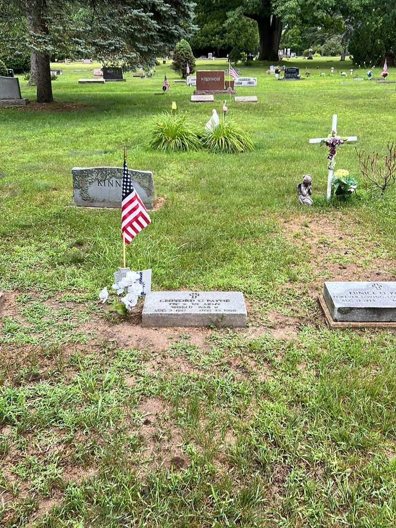 Clifford C. Payne's grave. Photo 2