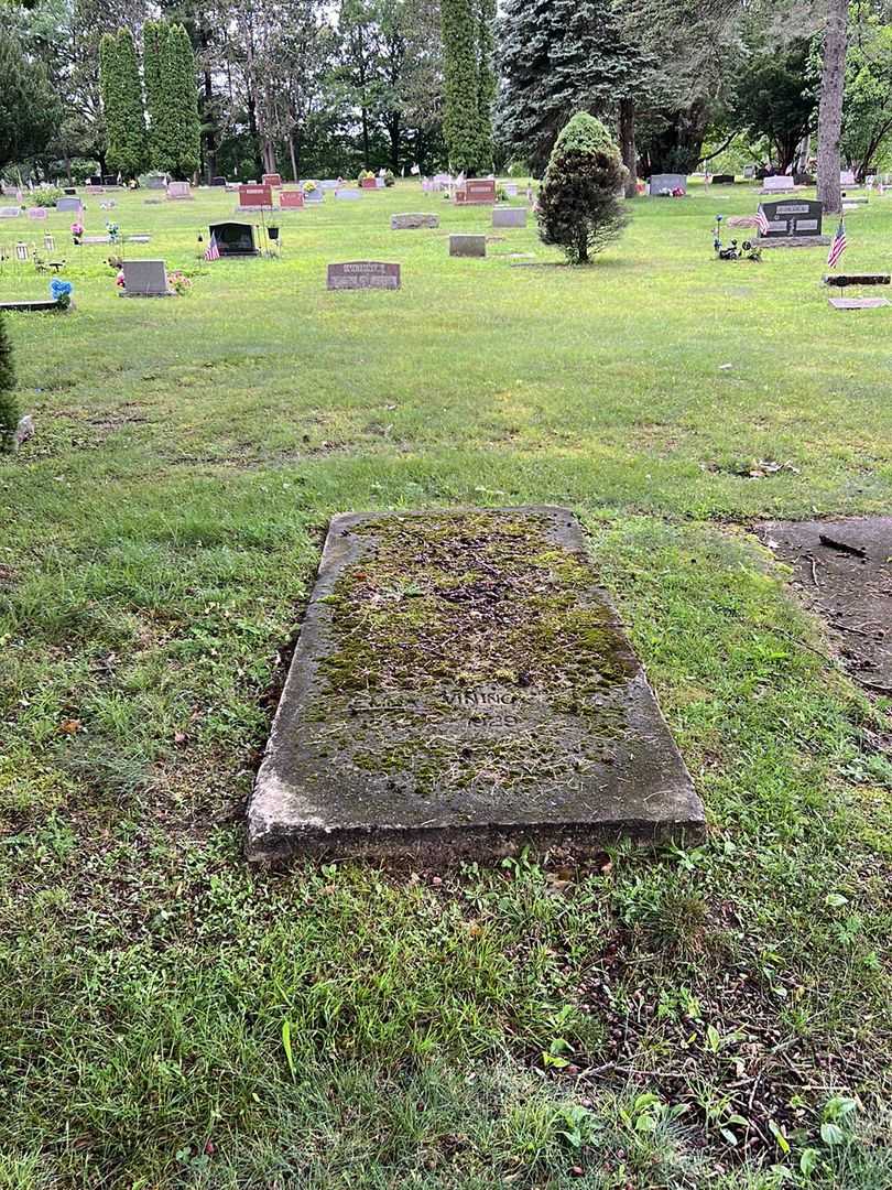 Emma Vining's grave. Photo 2