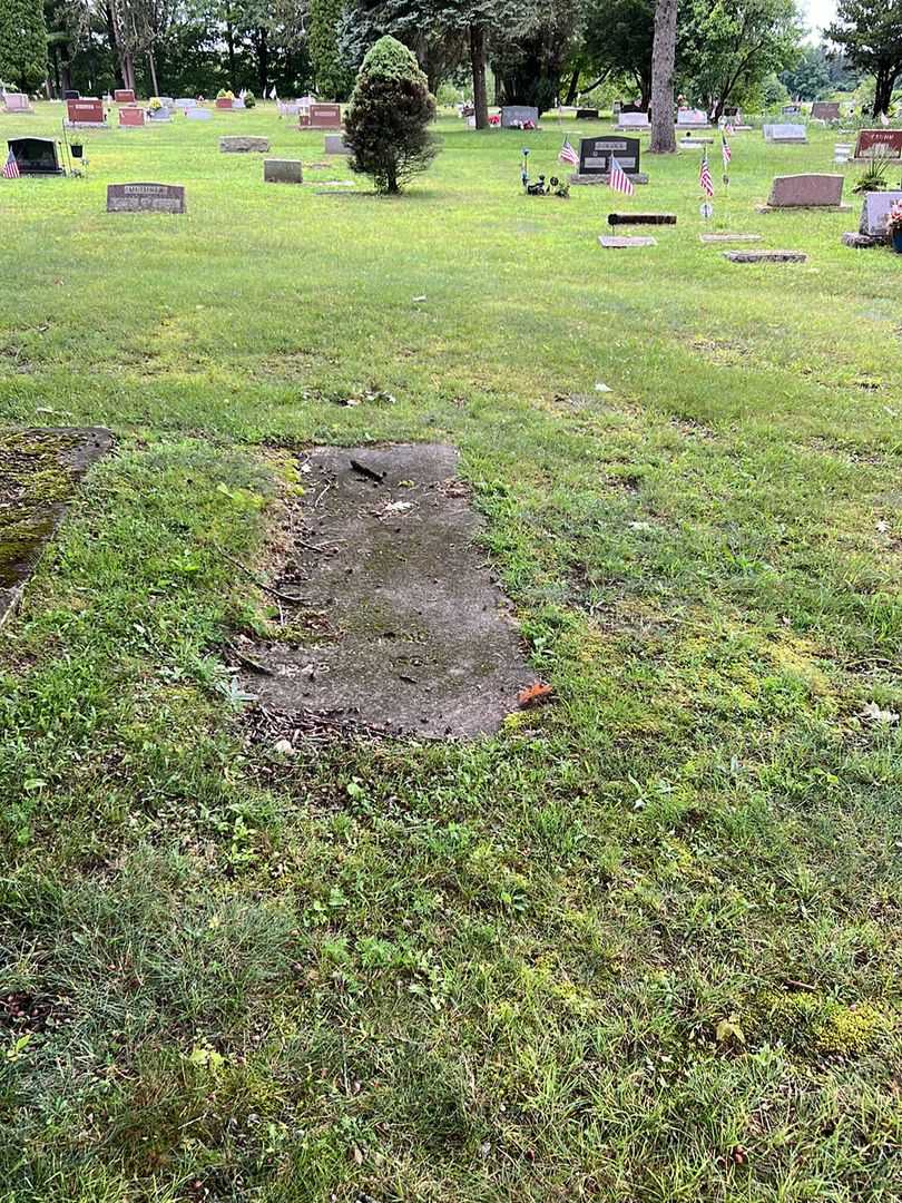 Charles Vining's grave. Photo 2