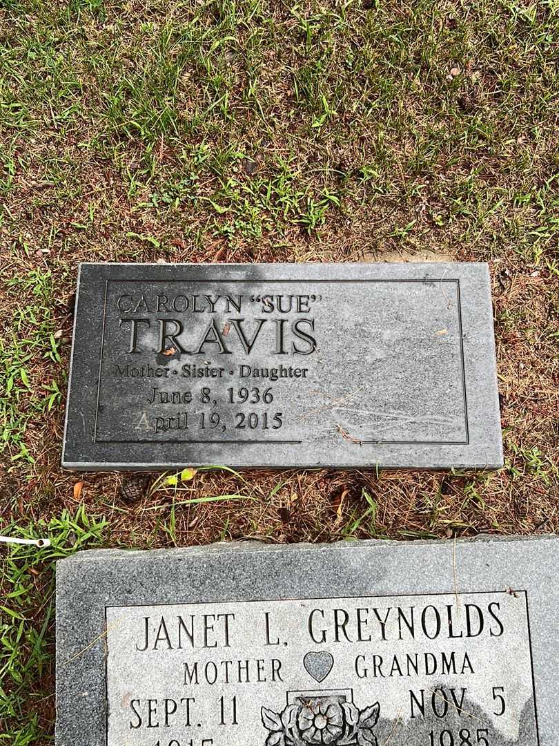Carolyn "Sue" Travis's grave. Photo 4