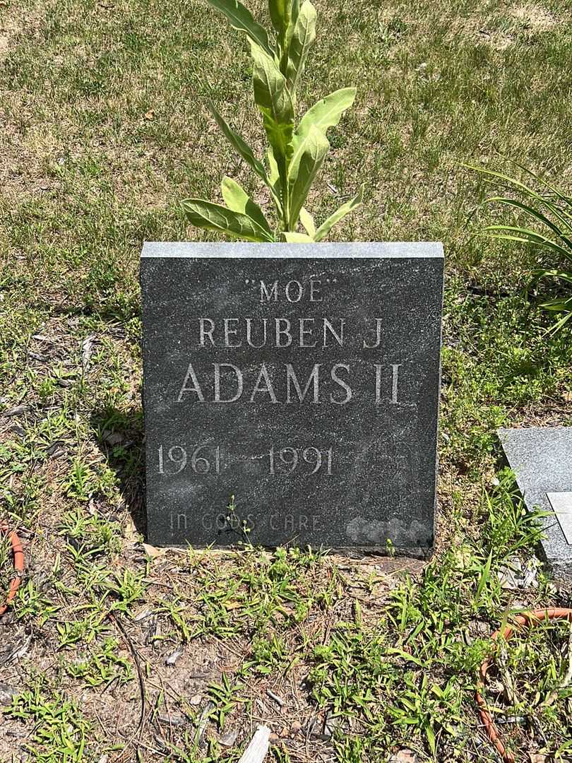 Reuben J. "Moe" Adams Second's grave. Photo 1